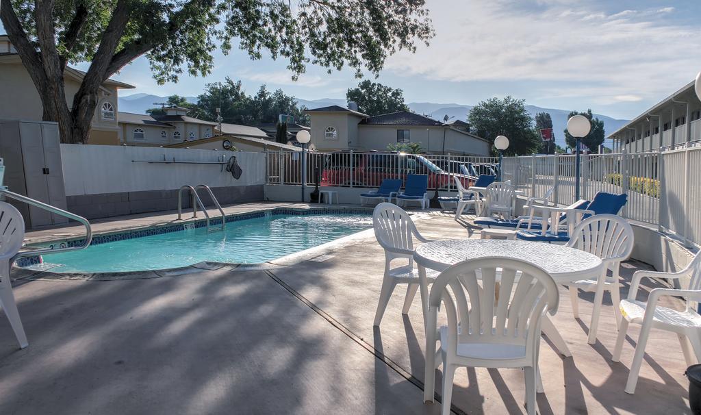 Motel 6-Bishop, Ca Zewnętrze zdjęcie